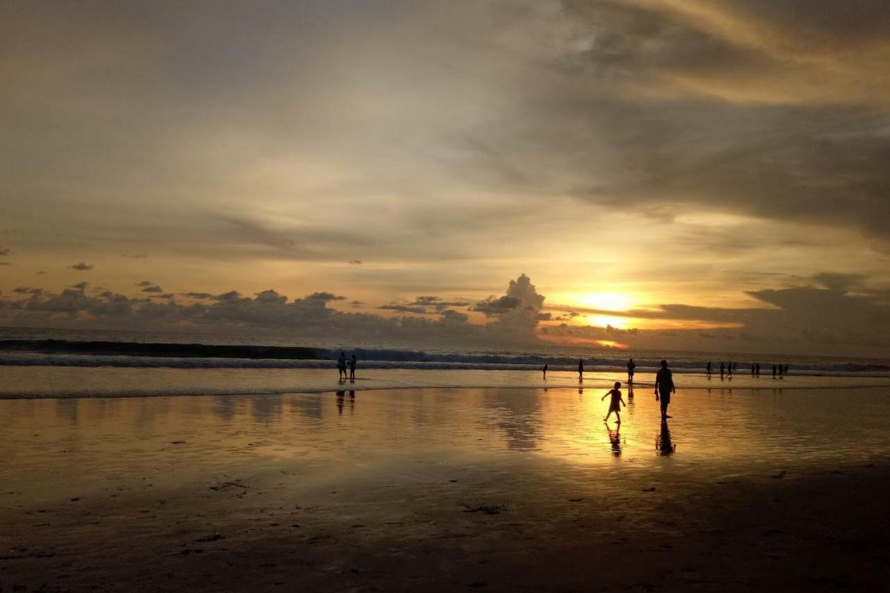 Koolkost Near Sunset Road Seminyak - Minimum Stay 30 Nights Екстер'єр фото